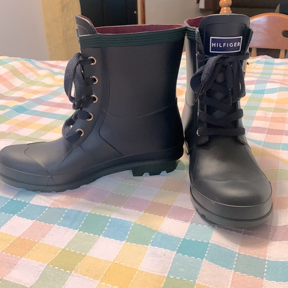 Tommy Hilfiger boots